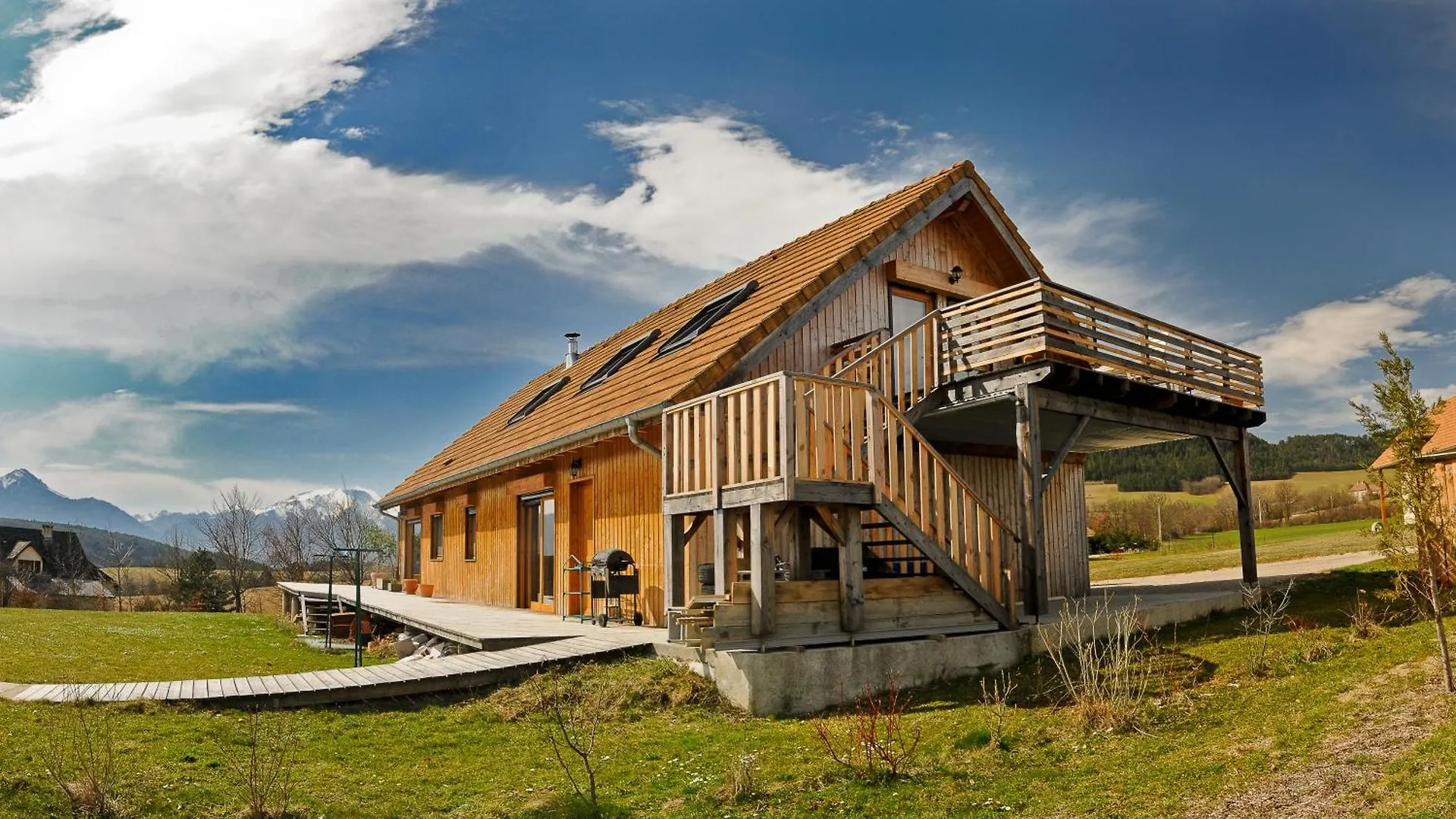La Cabane Du Bonheur, Un Gite Ecologique Cornillon-en-Trieves